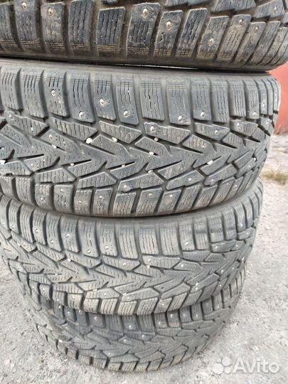 Nokian Tyres Hakkapeliitta 7 215/60 R17