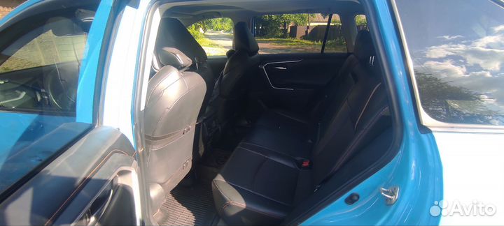 Toyota RAV4 2.5 AT, 2019, 82 000 км