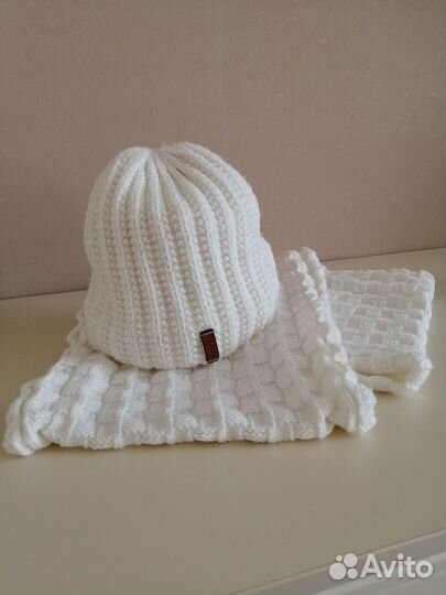 Комплект шапка и снуд женская