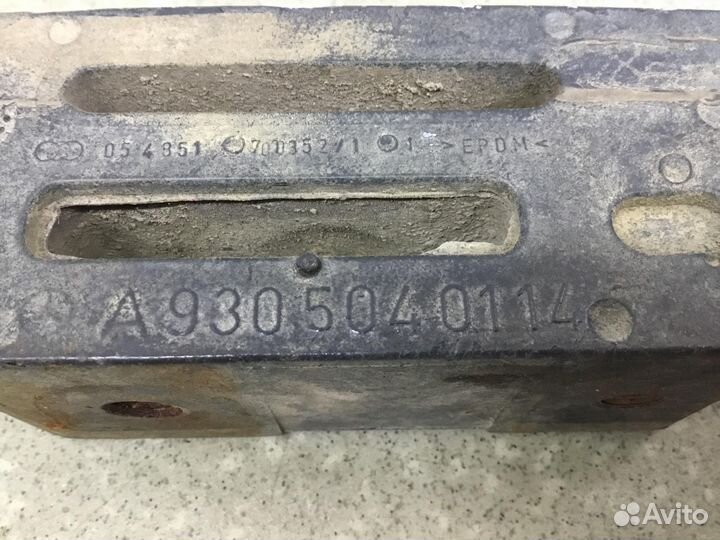 Подушка радиатора Mercedes Benz truck actros MP3 2