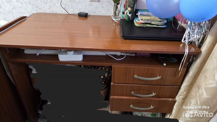 Письменный стол