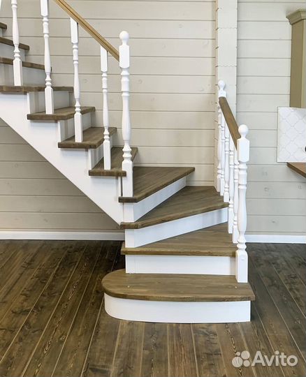 Ступени для лестниц и другие комплектующие К