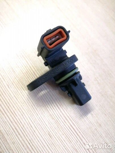 Датчик распредвала на ниссан