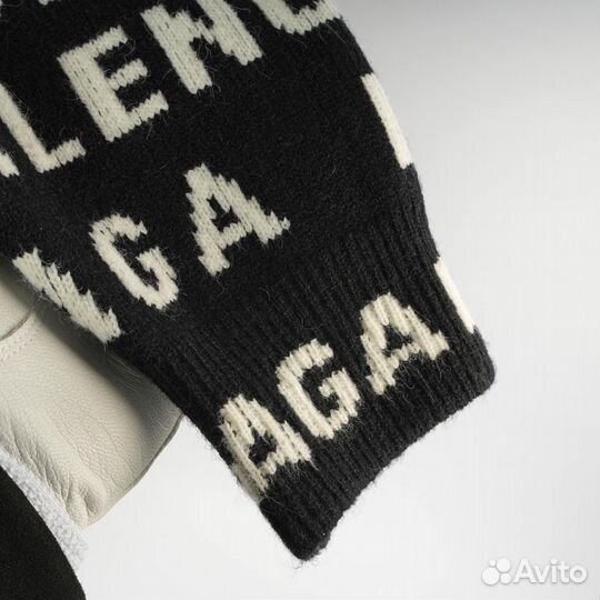 Свитер Balenciaga