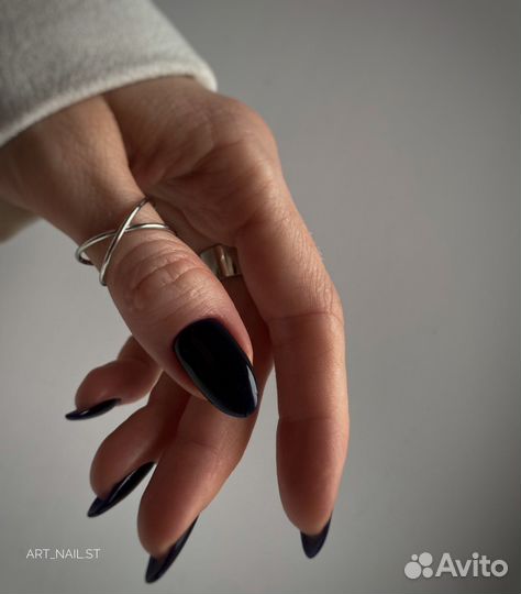 Маникюр,педикюр