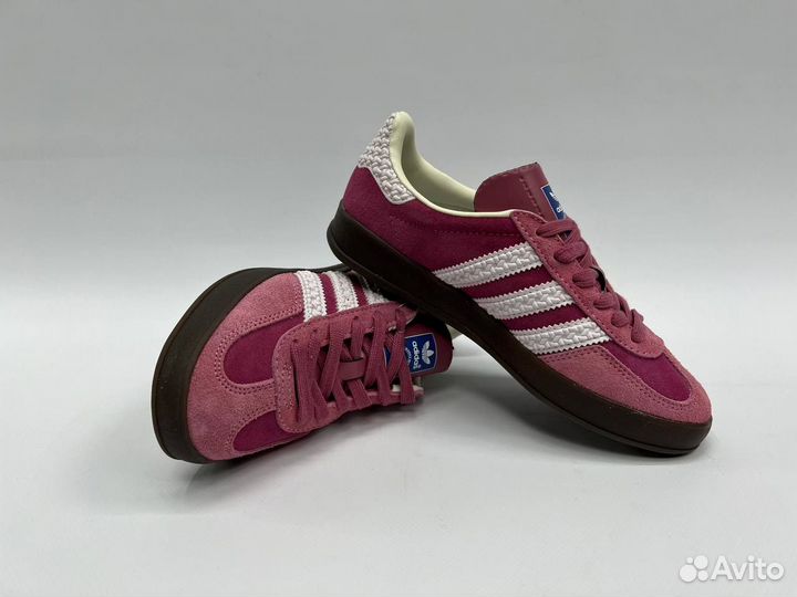 Кроссовки Adidas pink