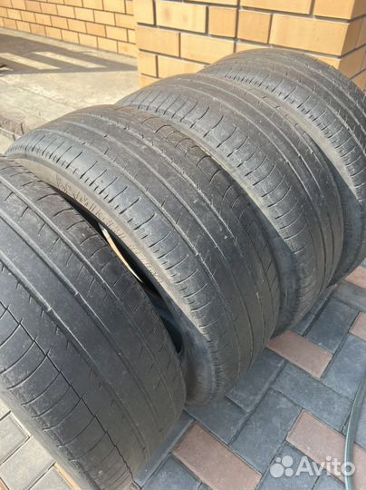 Michelin Radial XSE 225/60 R18