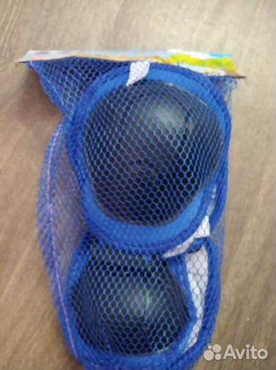 Защита (наколенники)