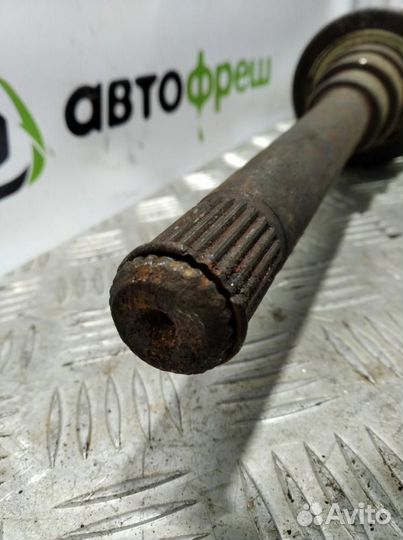 Полуось передняя правая Nissan Avenir 1995