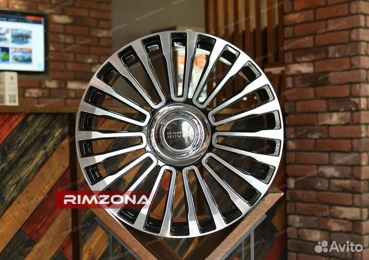 Кованые диски R22 на Range Rover