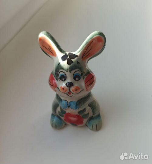 Фигурка зайчик керамика