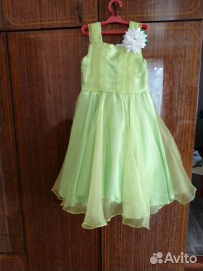 Нарядное платье