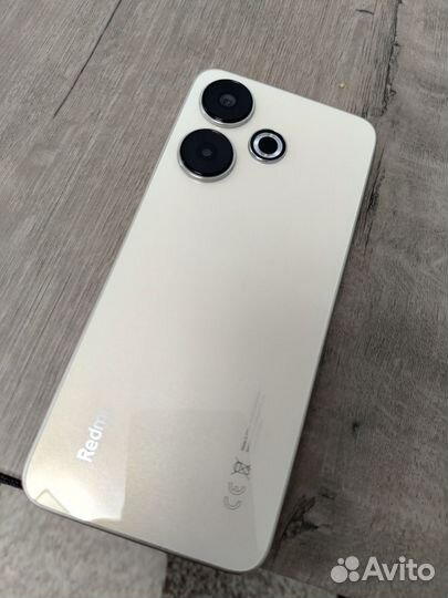 Xiaomi 13, 8/128 ГБ
