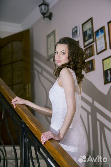 Модель для фотосъемки и рекламы одежды