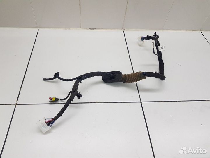 Электропроводка двери багажника (Haval F7)