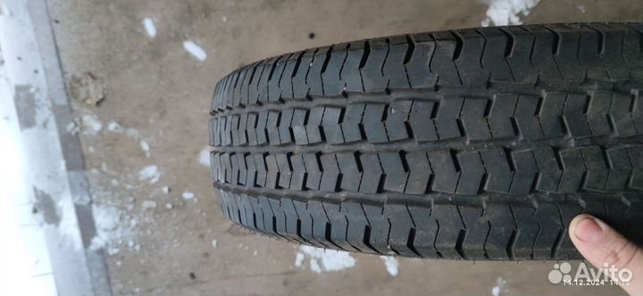 Ovation V-02 175/65 R14C 90T