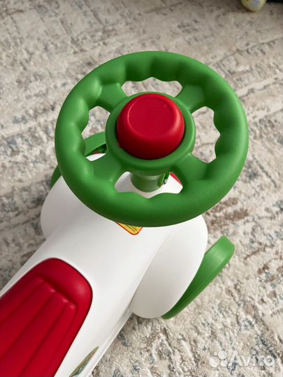 Детская машинка каталка толокар