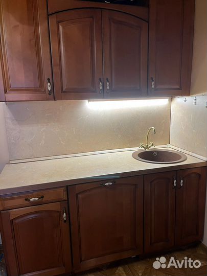 Столешница из камня (кварц, акрил)