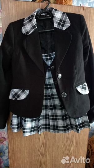 Костюм школьный тройка