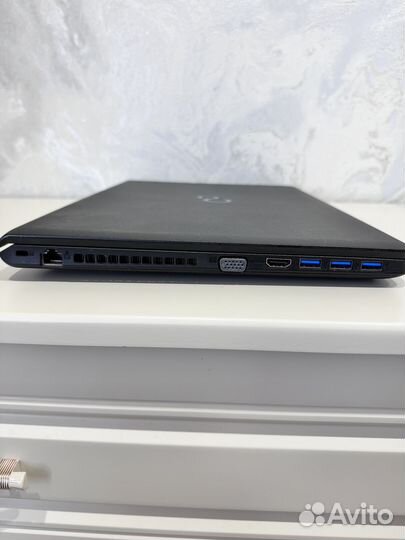 Ноутбук fujitsu lifebook A557 i5-7200