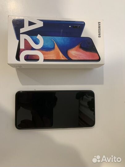 Samsung Galaxy A20, 3/32 ГБ