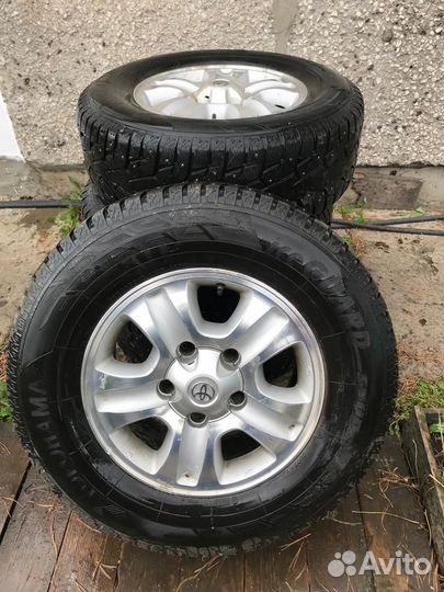 Yokohama IceGuard Stud IG65 275/65 R17