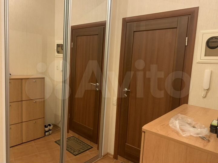 4-к. квартира, 128 м², 1/3 эт.