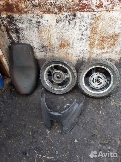 Запчасти на скутер 150 кубов