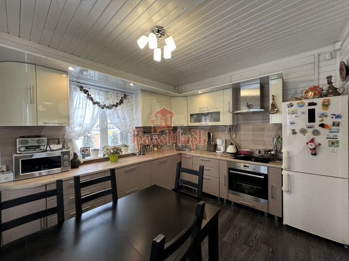 Дом 144 м² на участке 10 сот.