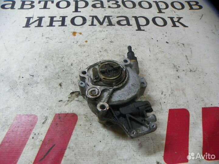 Насос вакуумный Peugeot 4007