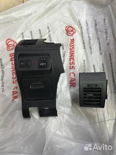 Накладка торпедо Toyota Corolla Е150 5548012010B0