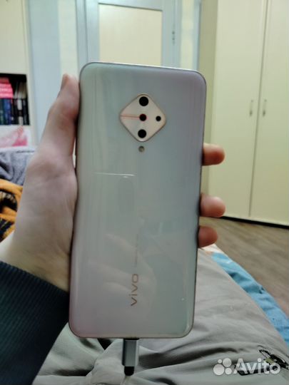 vivo V17, 8/128 ГБ