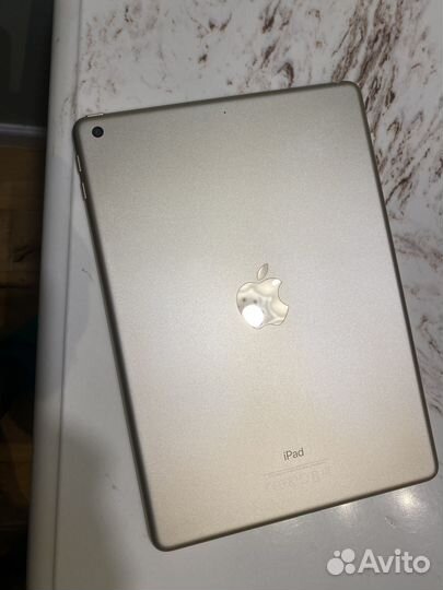 Планшет apple iPad 2017 пятое поколение