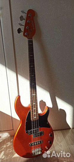 Бас гитара Yamaha BB414