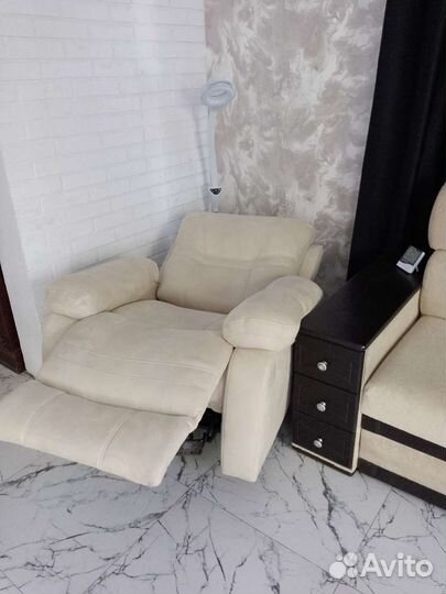 Кресло реклайнер бу