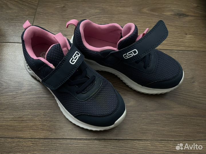 Кроссовки для девочки GSD