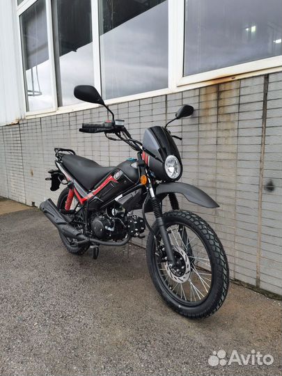 Мопед trickler 2 черный с красным