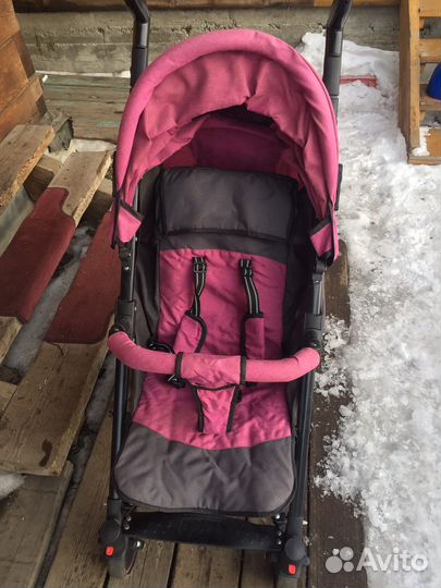 Прогулочная коляска