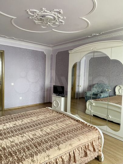 2-к. квартира, 70 м², 6/15 эт.