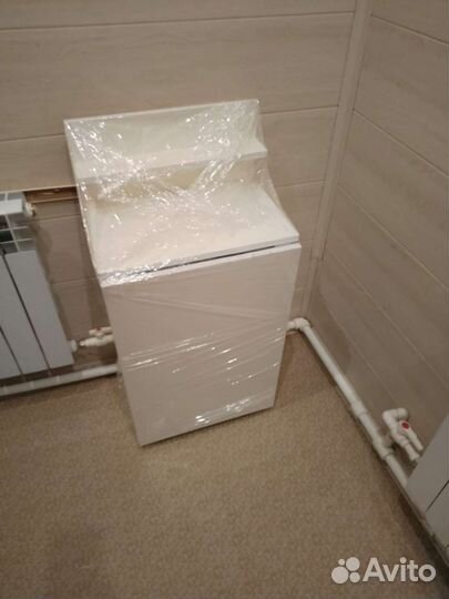 Маникюрный стол складной бу