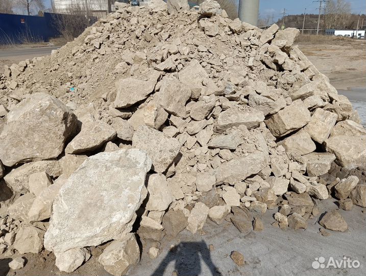 Песок, вторичный щебень, чернозем