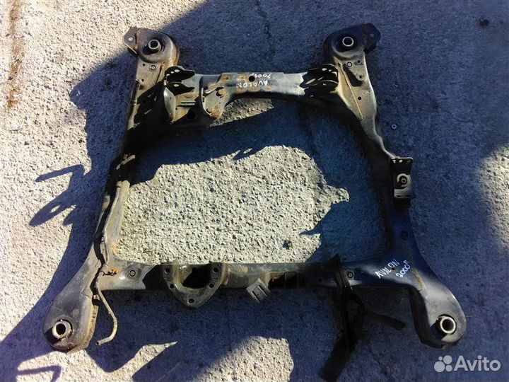 Балка подмоторная (подрамник ) Toyota Avalon 2