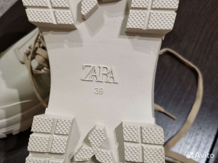 Ботинки Zara 39 новые