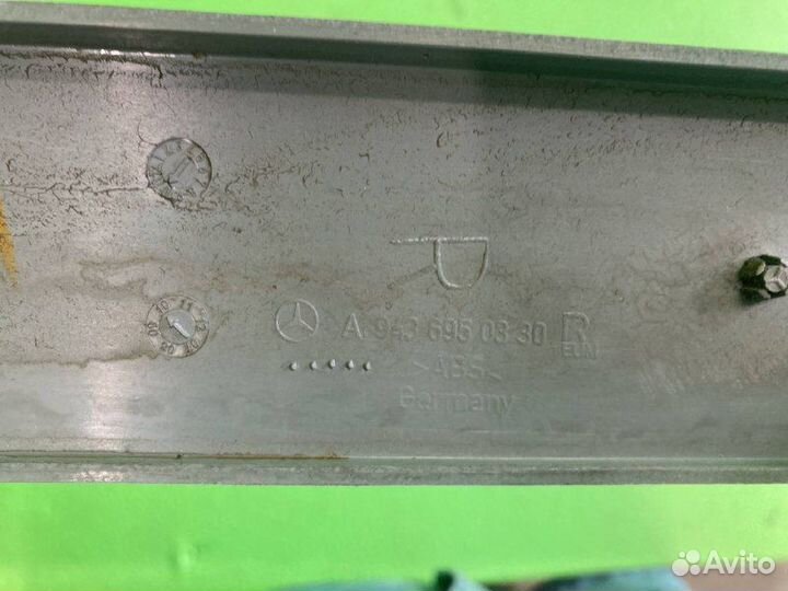 Накладка кабины mercedes-benz actros MP III