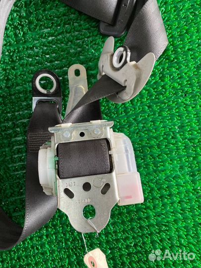 Ремень безопасности прав. зад. Toyota Tundra