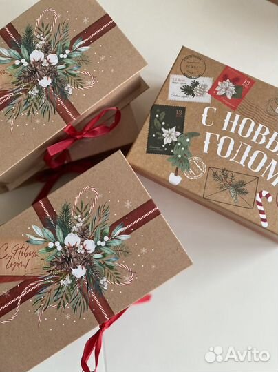 Новогодняя коробка подарочная