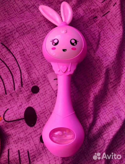 Продаю игрушку для новорожденных зайка