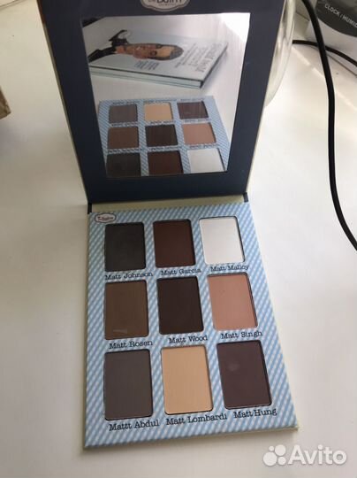 Палитра теней the balm