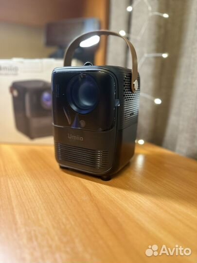 Проектор umiio a008