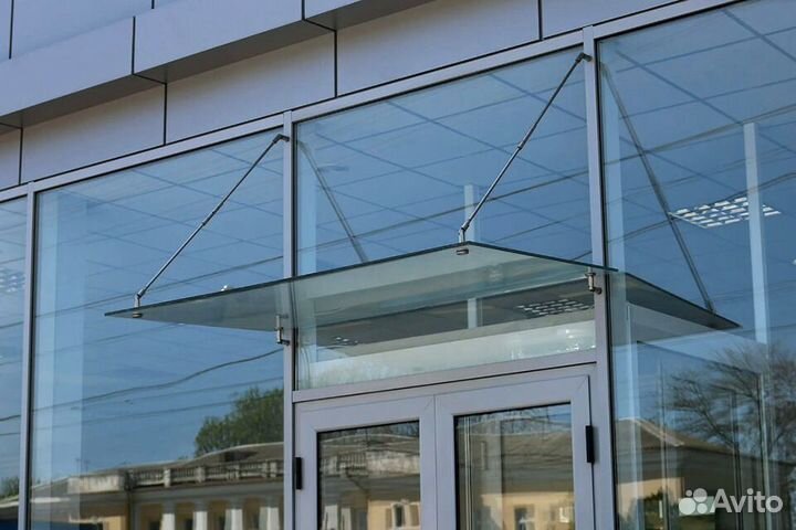 Козырек из стекла